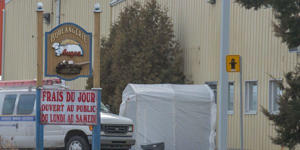 La Boulangerie Auger est établie à Saint-Jérôme depuis 1949. Ses locaux actuels sont sur le boulevard John-F.-Kennedy.