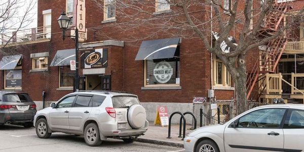 Le Smoked Meat Bar toujours ouvert