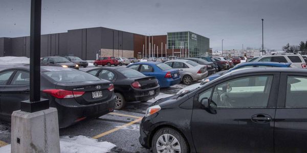 Le service de navette lancé pour soulager le stationnement au centre-ville de Saint-Jérôme attire un nombre croissant d'usage