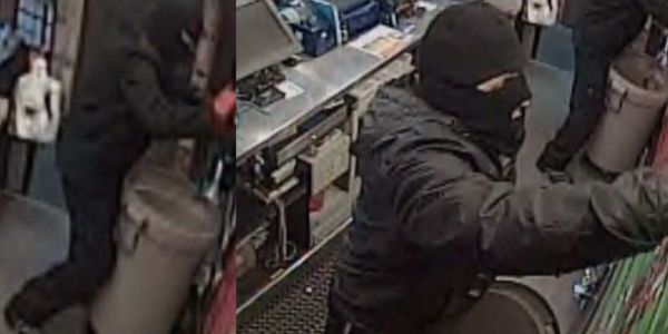 L'un avait des gants rouges, l'autre avait des gants noirs. Ils ont volé des cigarettes le 16 mai 2016.