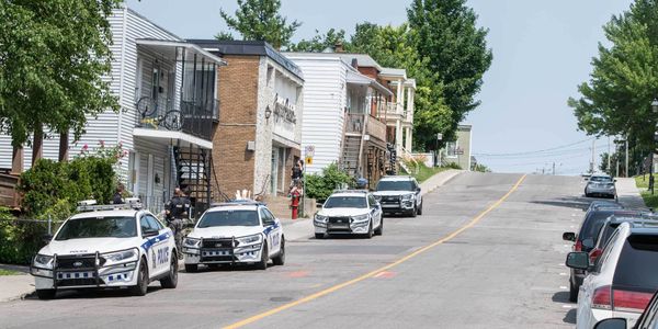 Une chicane entre des personnes a requis le déplacement de quatre voitures de police sur la rue Fournier, à Saint-Jérôme, le