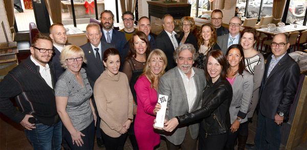 De nombreux complices de la Chambre de commerce assistaient au lancement des Prix Zénith 2017. On retrouve à l’avant Richard