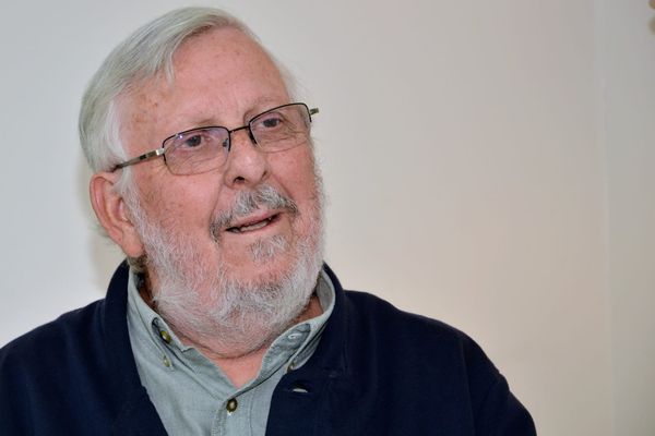 André Flibotte: Entre les sciences et le football