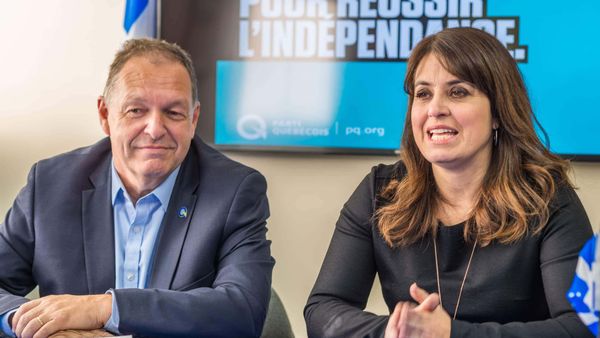 «Le Parti libéral distribue des bonbons accumulés sur le dos des plus vulnérables» -Véronique Hivon