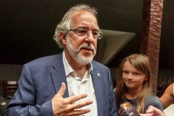 Rhéal Fortin le 19 octobre 2015, le soir de son élection à titre de député de Rivière-du-Nord. Dans les jours qui ont suivi,