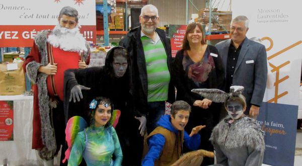 Le porte-parole Danny Berger, la directrice générale de Moisson Laurentides Annie Bélanger et le président Laurent Martineau,