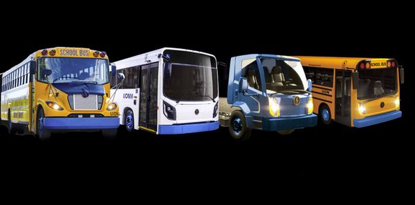 La gamme des véhicules électriques Lion comprend son autobus scolaire, un minibus offert en version urbaine et scolaire, et m
