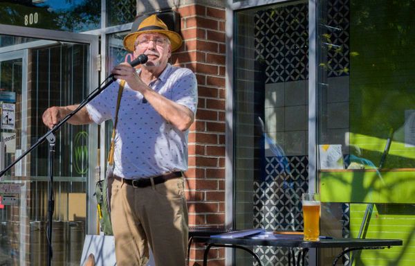 Un premier roman pour Pierre Dionne Labelle, ancien député de Rivière-du-Nord
