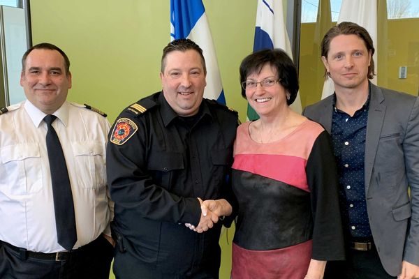 Nouveau chef et nouveau capitaine des pompiers à Sainte-Sophie