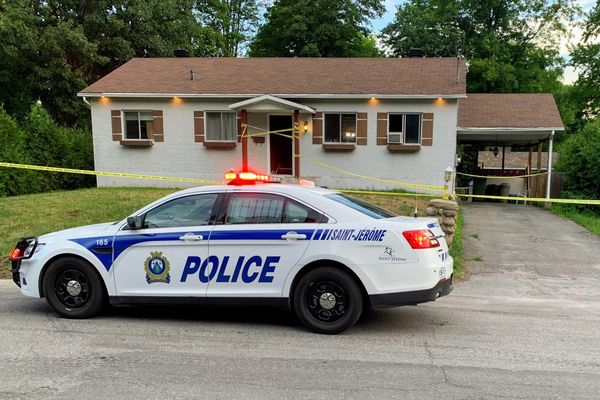 Deux personnes arrêtées et des drogues saisies sur la rue Desjardins à Saint-Jérôme