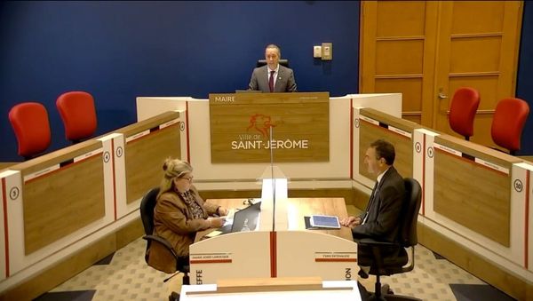 Conversation autour de l'assemblée du conseil municipal de Saint-Jérôme du 17 novembre 2020