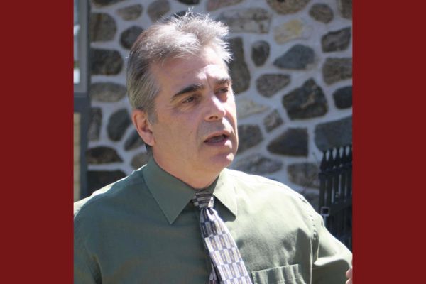 L'ancien candidat à la mairie Alain Langlois se joint à l'équipe du Mouvement jérômien pour les élections de novembre