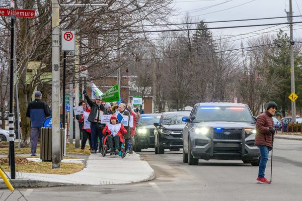 Le transport adapté est un « désastre », disent ses usagers