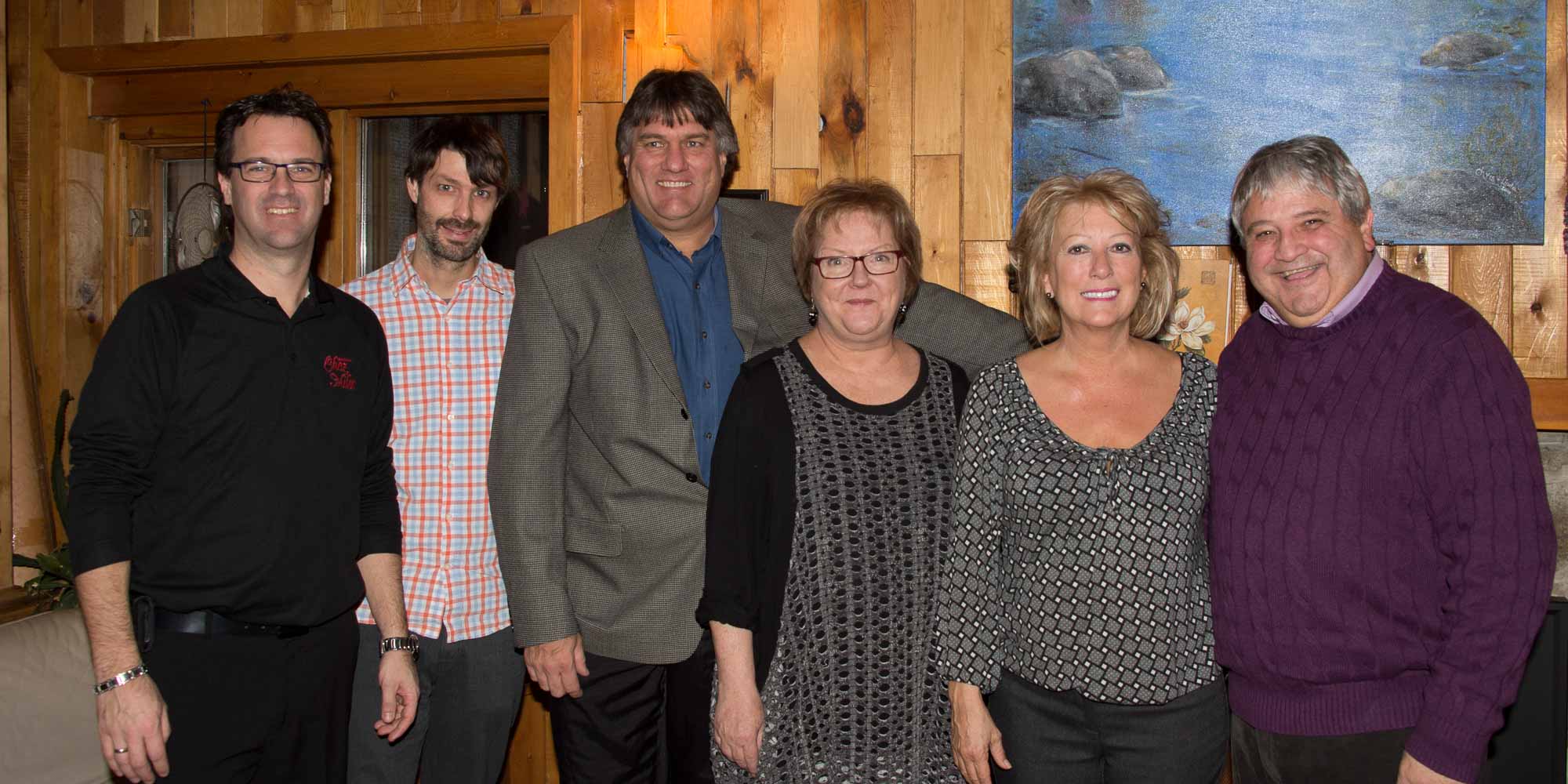 C'est à l'occasion d'un 5 à 7 avec ses partenaires que la direction de l'auberge et spa Beaux Rêves de Sainte-Adèle a souligné son vingtième anniversaire. Sur la photo, Éric Marin du restaurant Chez Milot, Linda Lake du restaurant La Chitarra et Guy Goyer de la Chambre de commerce de Sainte-Adèle entourent Nicolas Corriveau, gérant, Hannes Lamothe, propriétaire, et Hélène Clément, spécialiste des communications de l'auberge.C'est à l'occasion d'un 5 à 7 avec ses partenaires que la direction de l'auberge et spa Beaux Rêves de Sainte-Adèle a souligné son vingtième anniversaire. Sur la photo, Éric Marin du restaurant Chez Milot, Linda Lake du restaurant La Chitarra et Guy Goyer de la Chambre de commerce de Sainte-Adèle entourent Nicolas Corriveau, gérant, Hannes Lamothe, propriétaire, et Hélène Clément, spécialiste des communications de l'auberge.