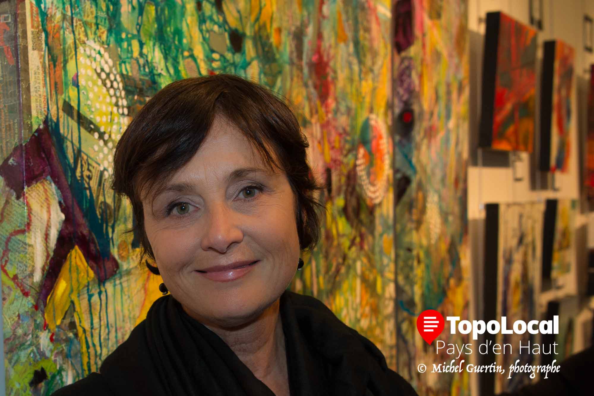 La présidente du comité d'honneur Sylvie Talbot, directrice des communications chez Hybride, est très satisfaite de la qualité des oeuvres de cette année.