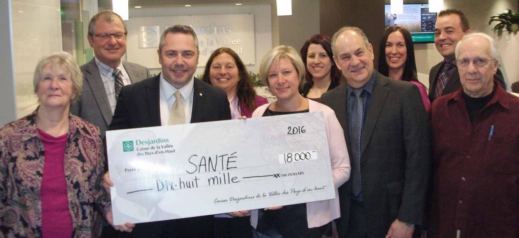 Margaret Hourston de la Fondation médicale des Laurentides, Pierre Durocher, directeur général Caisse Desjardins, Frédéric Peuvrier, employé Caisse Desjardins, Chantal Hubert, employée Caisse Desjardins, Chantal Fortin de la Fondation de l’Hôpital régional de Saint-Jérôme, Marie-Pierre Octeau, Desjardins Sécurité financière, Jacques Lachance, Coopérative de santé Sainte-Marguerite, Joëlle Charpentier, employée Caisse Desjardins, Paul Godin, Coopérative de santé de Morin-Heights