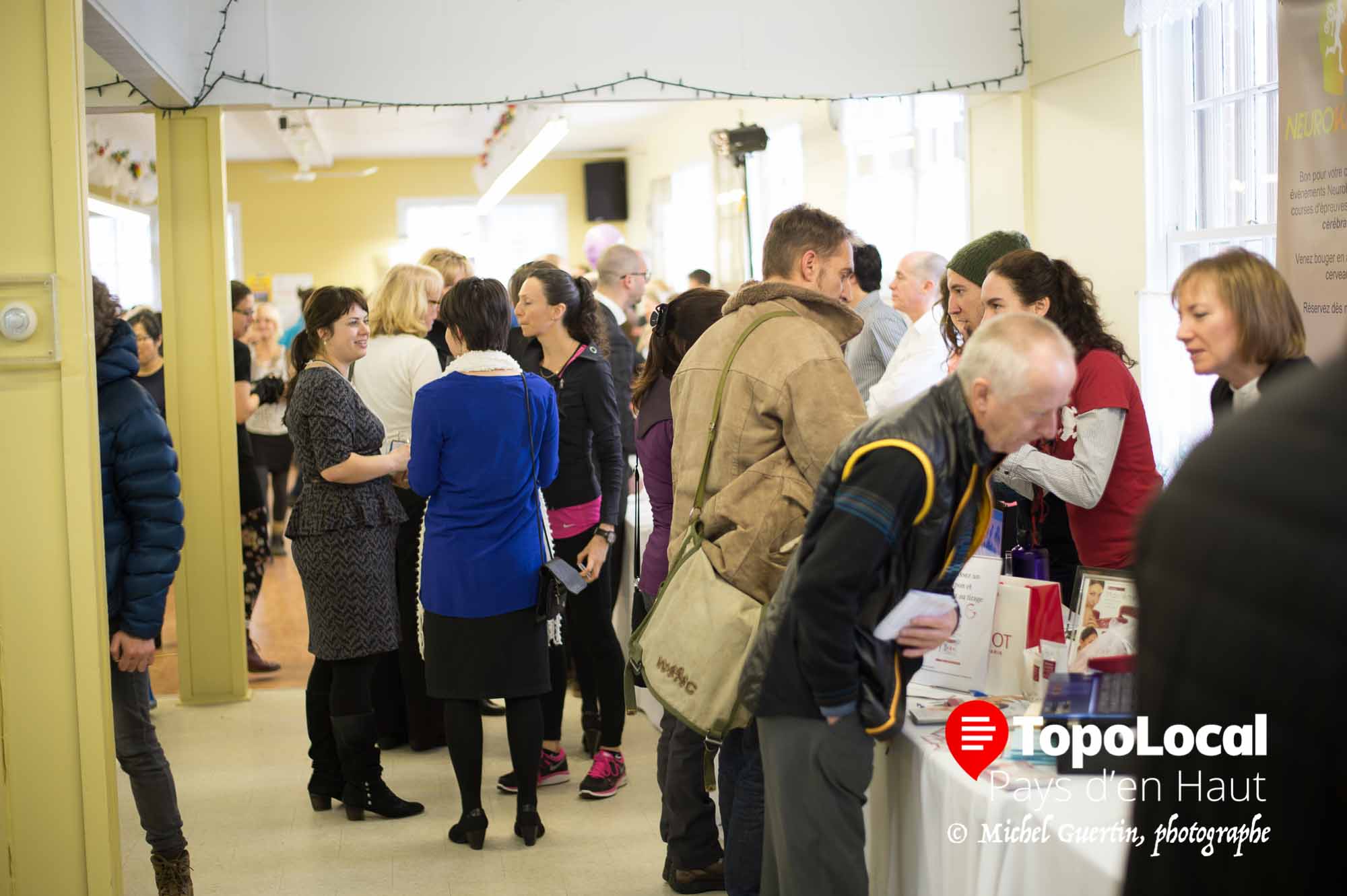 Comme à tous les ans, ce salon attire beaucoup de gens intéressés à voir ces nouveaux entrepreneurs.
