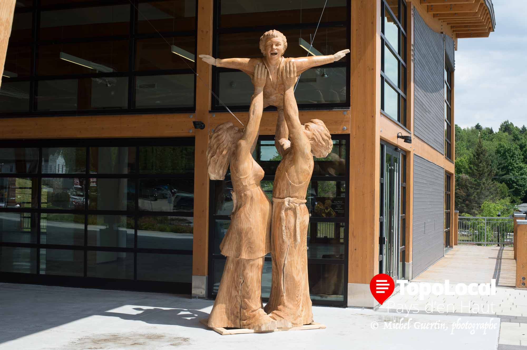 20160628-sainte-adele-plece-citoyens-sculpture-pierre-roy