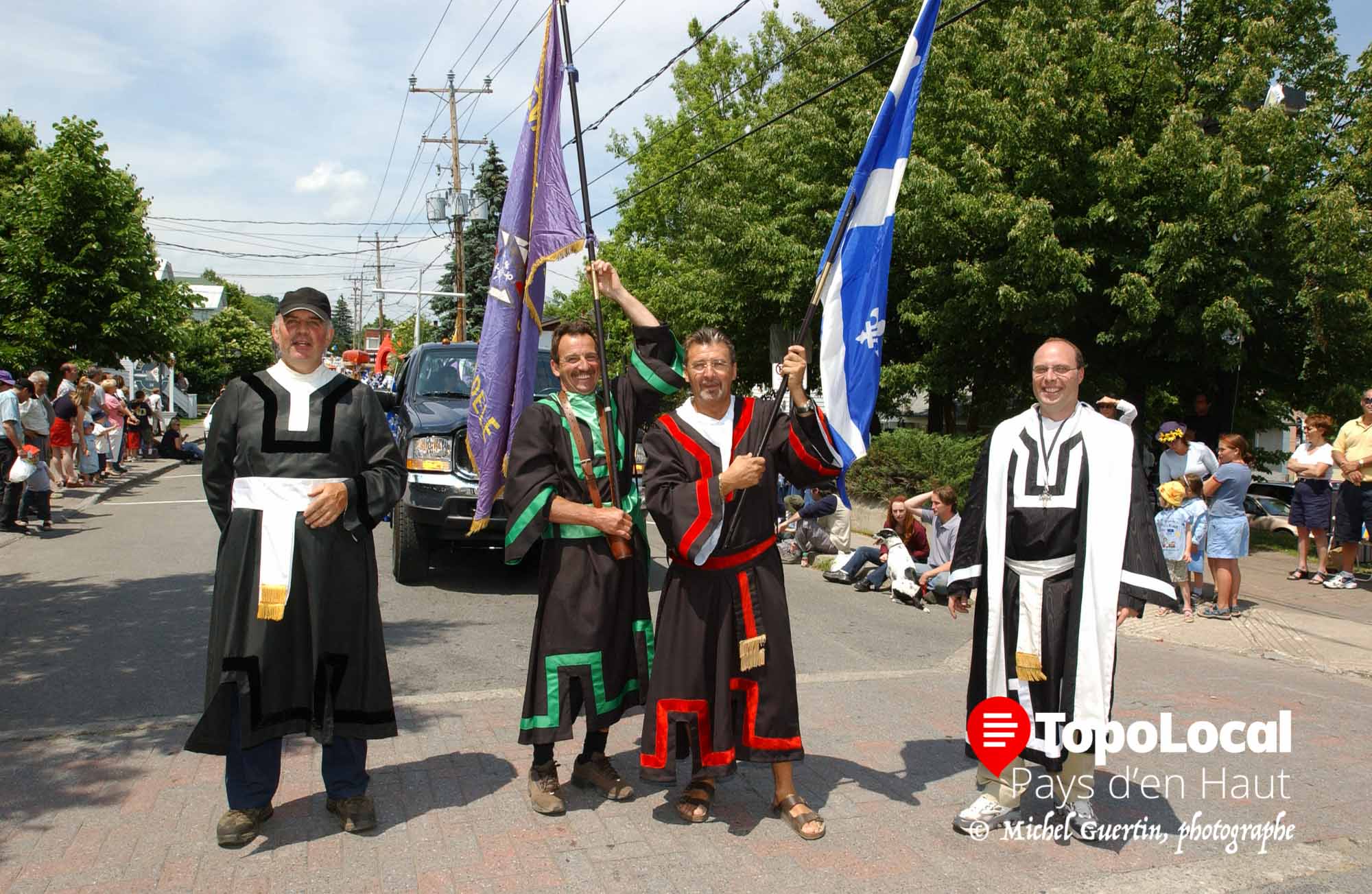 20040624-sainte-adele-fete-saint-jean-defile-chevaliers-colombs