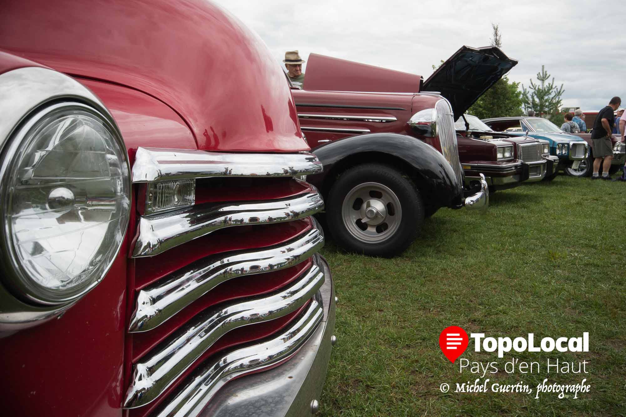 20160716-sainte-adele-exposition-voitures-anciennes-place-citoyens