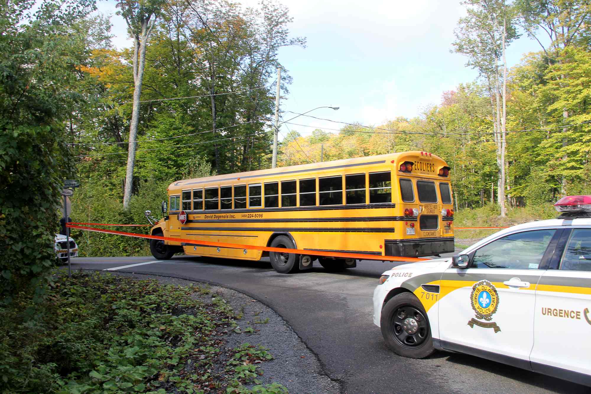 autobus-scolaire-saint-sauveur-meandres