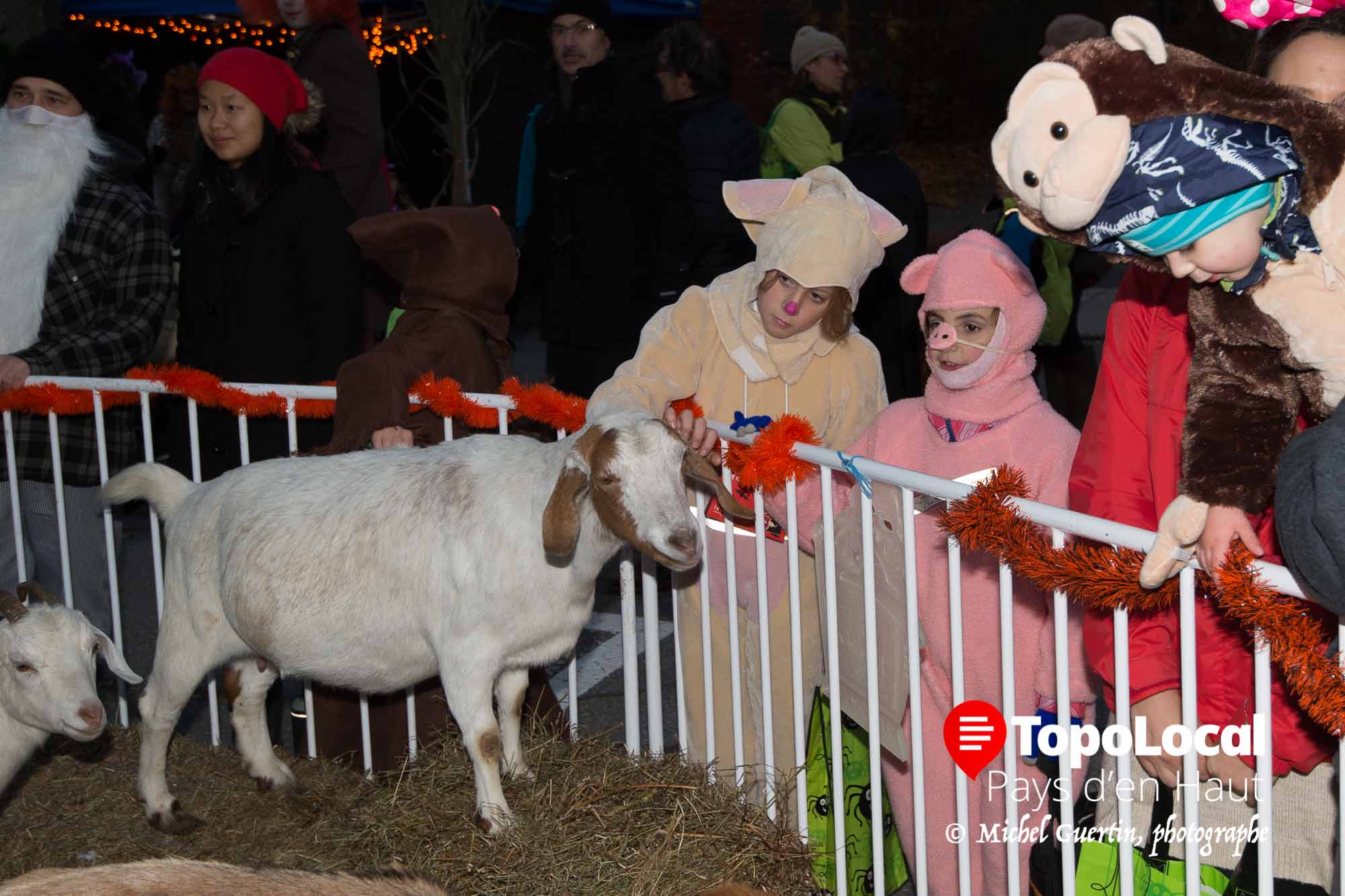 20161031-sainte-adele-halloween-rue-valiquette-12