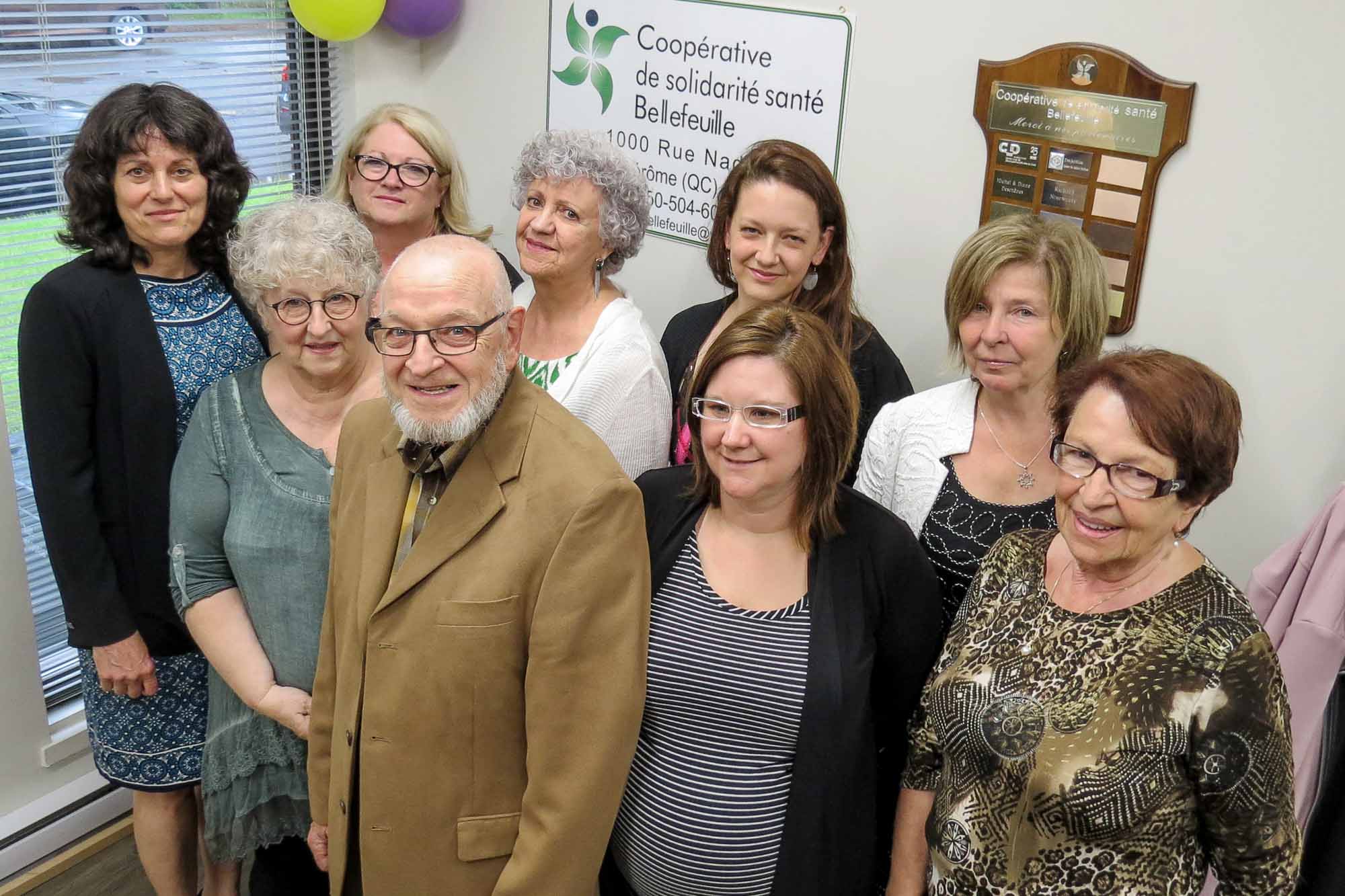 Le conseil d’administration de la Coopérative de Solidarité Santé Bellefeuille. De gauche à droite: Esther Guay, la présidente Diane Arsenault, Diane Deschênes, Serge Robert, Colombe Daoust, Valérie-Catherine St-Jacques, Nathalie Legault, Céline Letendre et Gertrude Lepage.