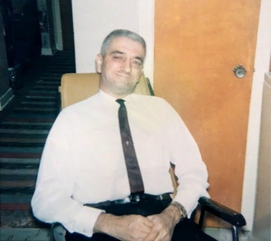 Le père de Monik, Jean-Jacques, directeur de la prison de Saint-Jérôme.