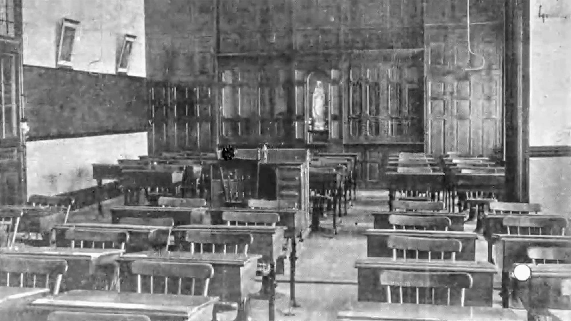 Une salle de classe à l'époque des Soeurs de sainte Anne, bien différentes de celles du cégep d'aujourd'hui.