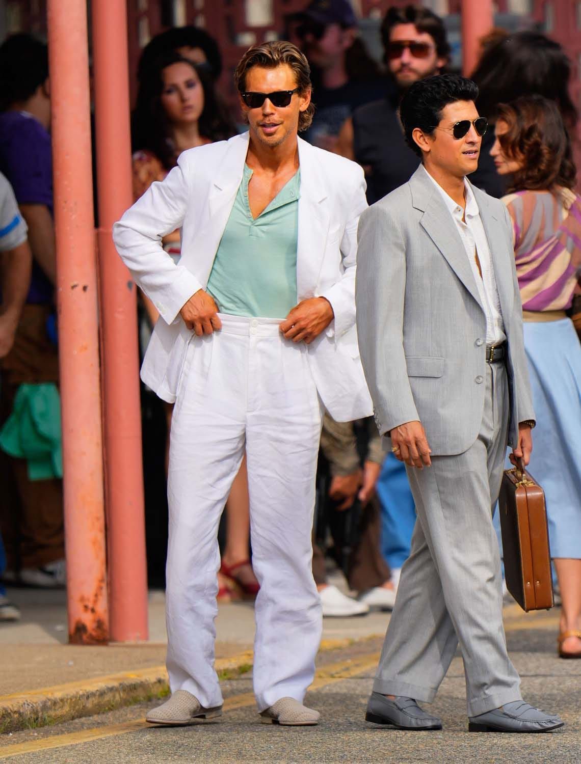 Hey Look, It's Crockett (But Not Tubbs)