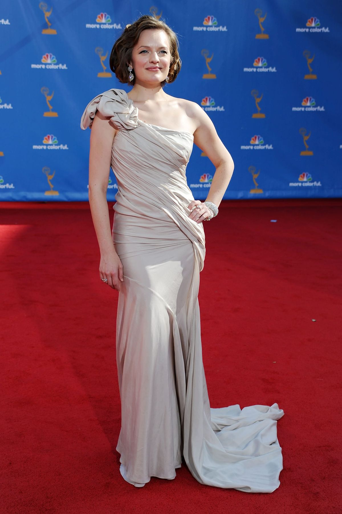 Emmy Awards Well Played Carpet: Elisabeth Moss
