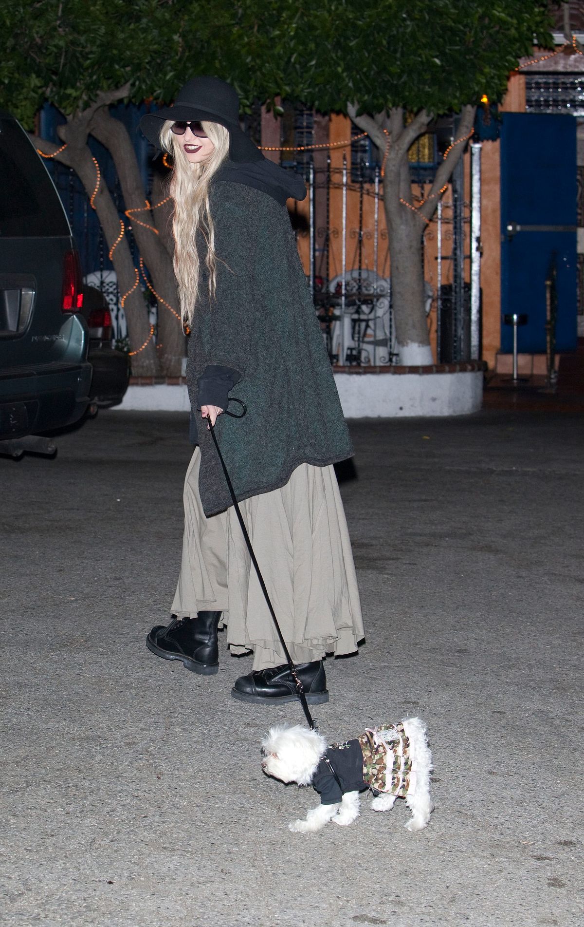 Fugler Momsen, Yet Also, Well Played Taylor Momsen