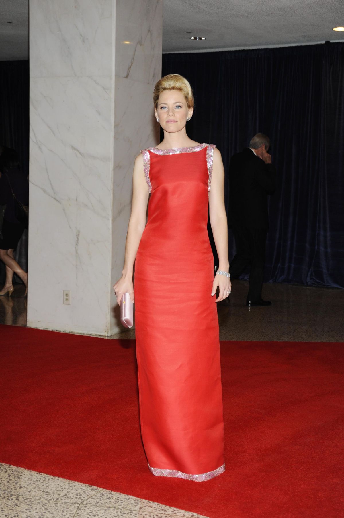 Fug or Fab: Elizabeth Banks