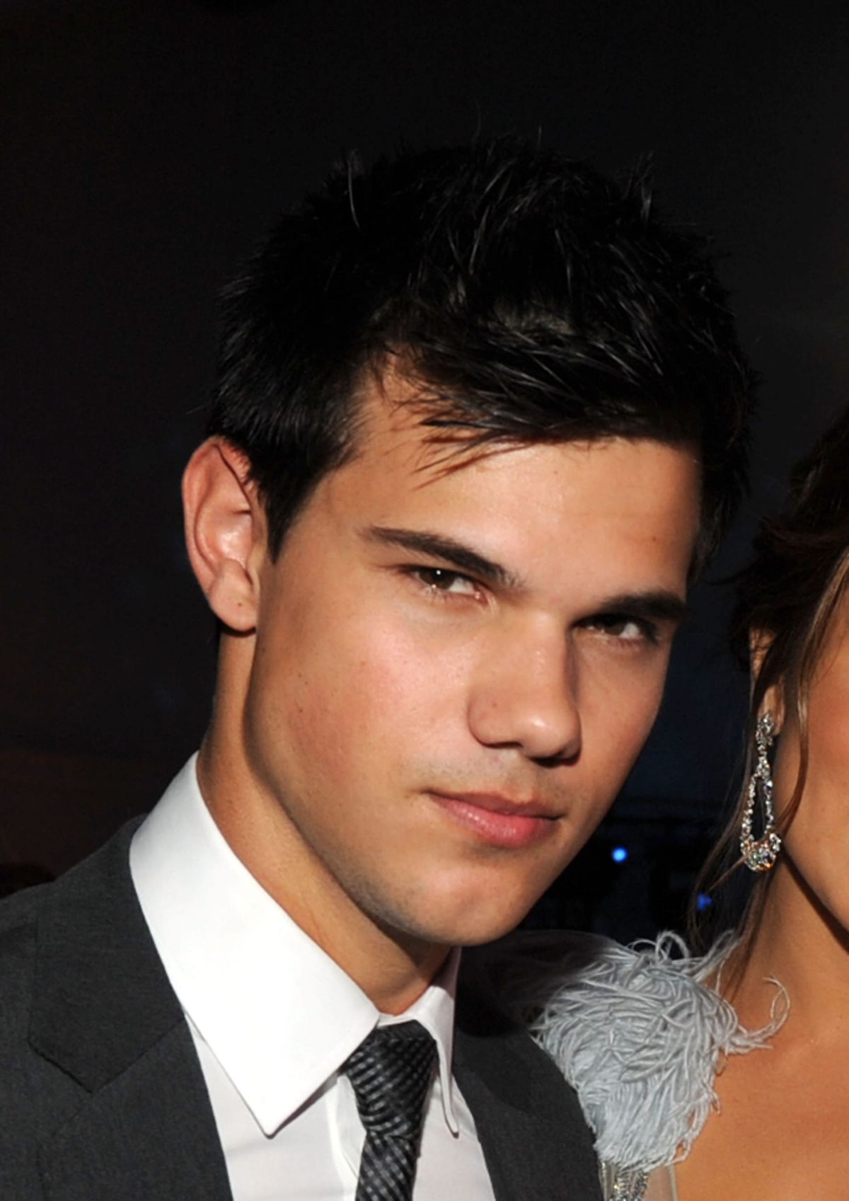 Sponsored Post: Teen Wolf iTunes Giveaway