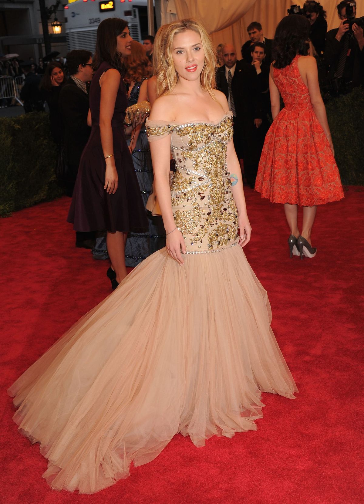 Met Ball Fug Carpet: Scarlett Johansson