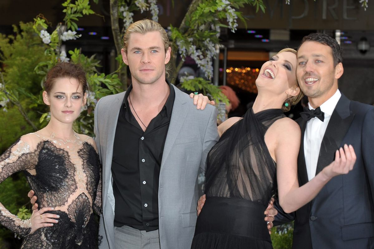 Snow White and the Fugsman, plus Well Played, Chris Hemsworth