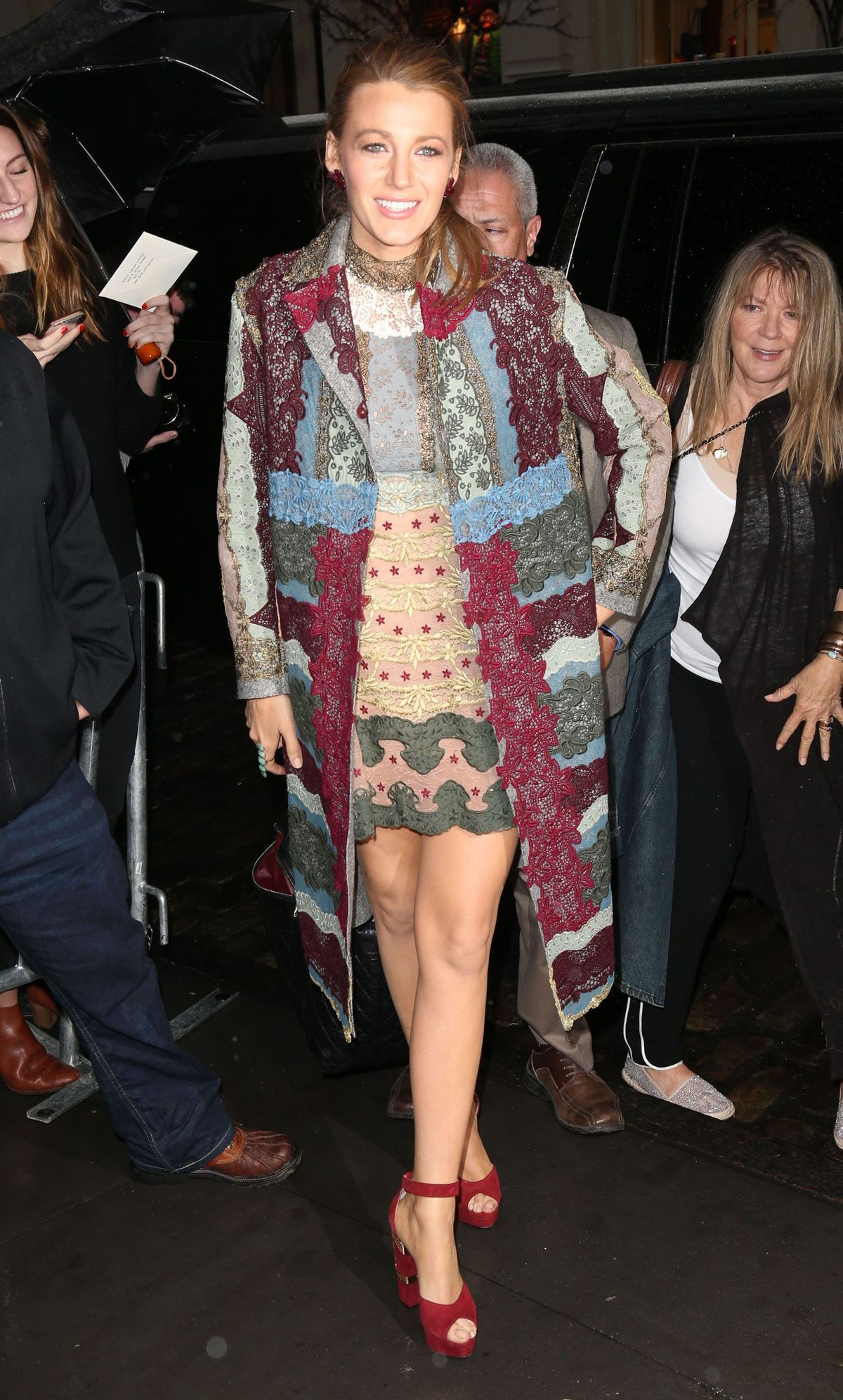 Blake lively age of adaline apple store