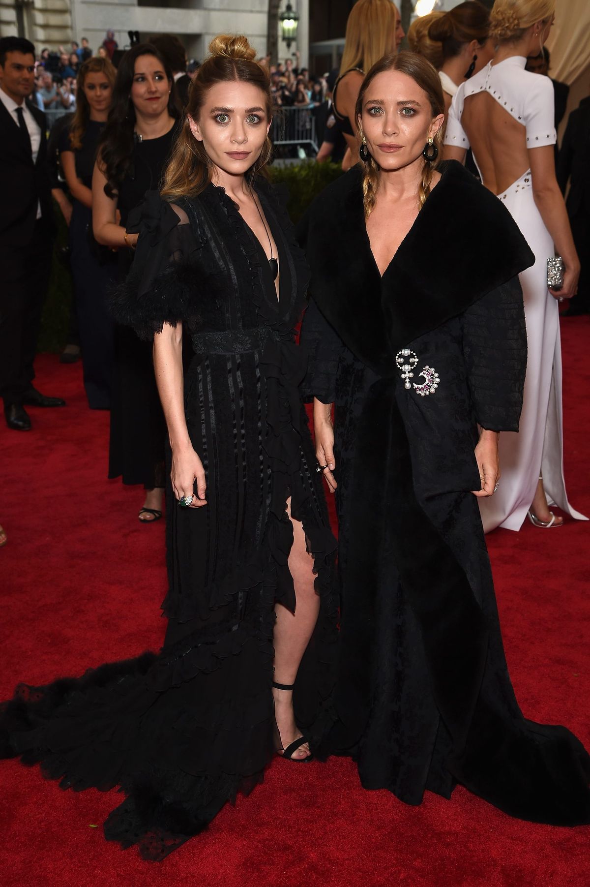 Met Gala Fug or Fab Carpet: The Olsen Twins in (vintage) Dior