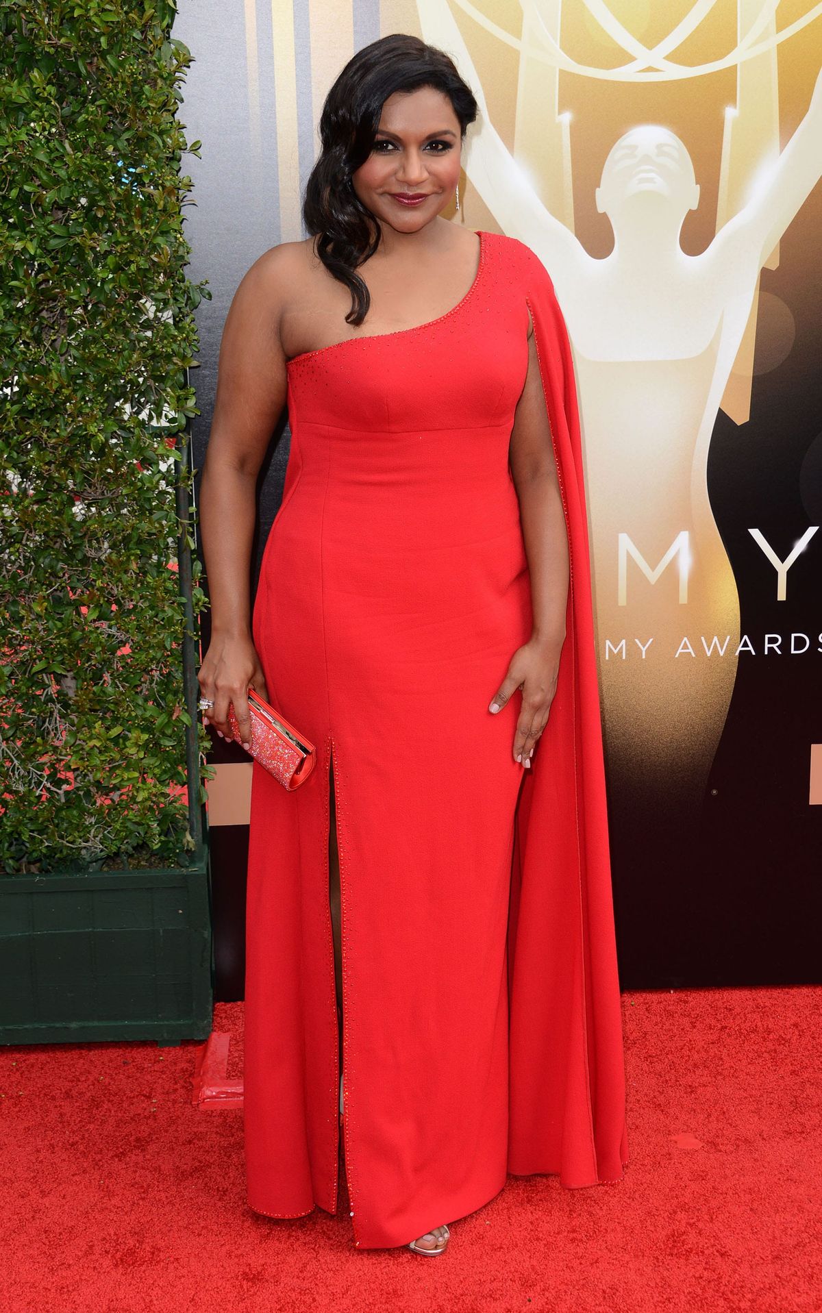 mindy kaling creative arts emmys 2015