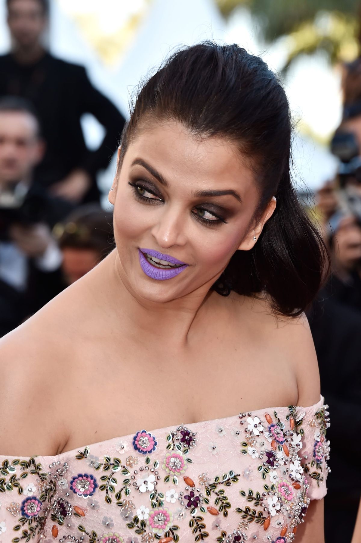Cannes Fugs and Fabs: Aishwarya Rai
