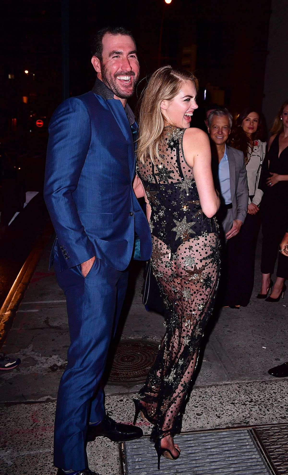 What the Fug: Kate Upton in Jenny Packham