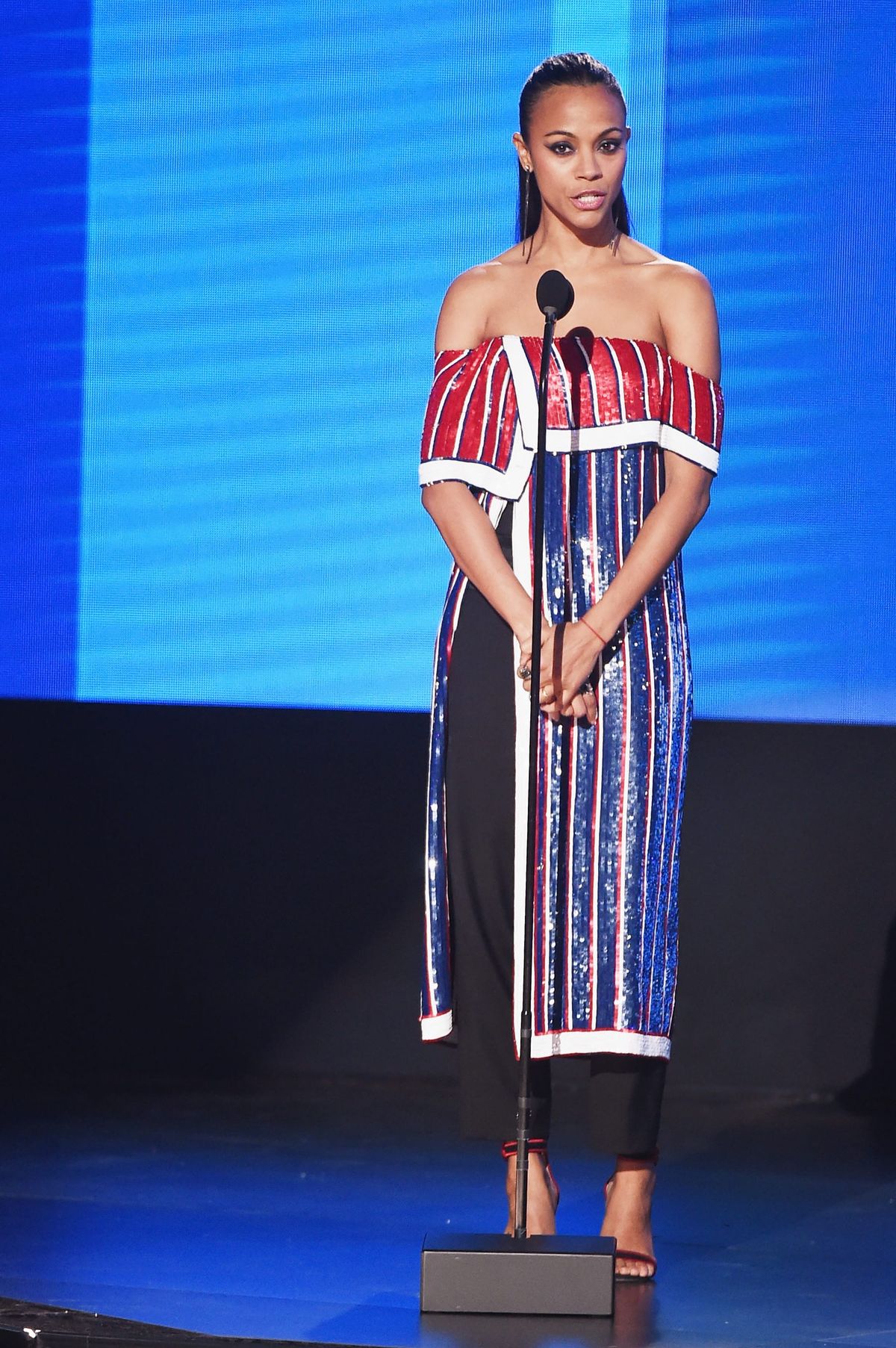 Zoe Saldana Wears a Monse I Don't Hate at the AMAs