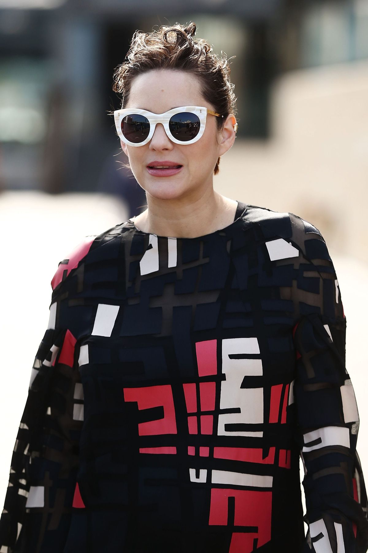Everyone Looks Hotter In Sunglasses: Cotillard-Fassbender Edition