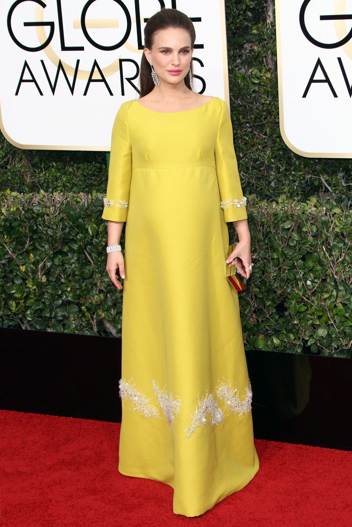 Golden Globes 2017: Natalie Portman's Custom Prada Did Not Bring Her Luck
