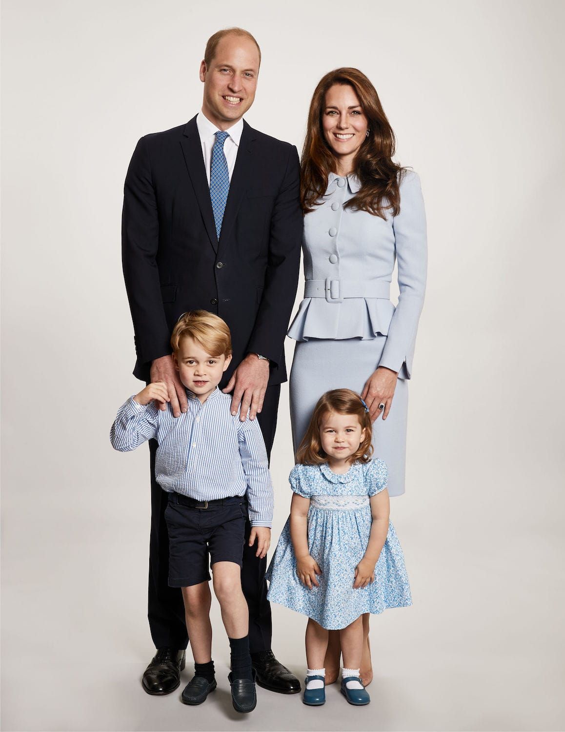 The Cambridges Release a New Photo For The Holidays