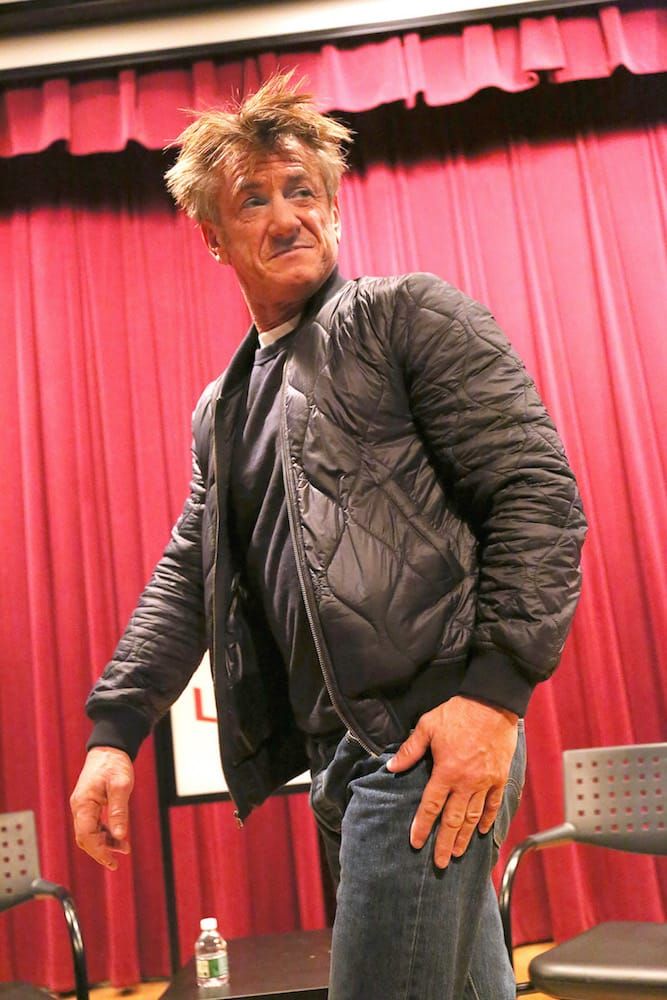 We Need To Put Some Words To Sean Penn's Hair