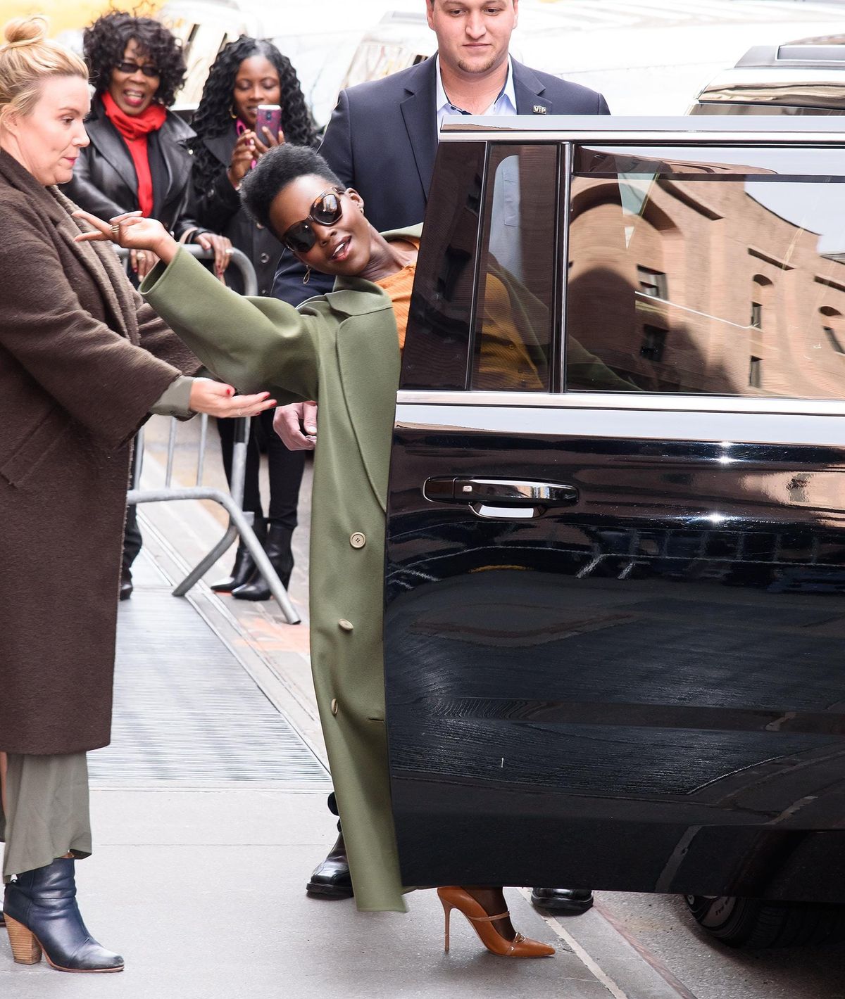 Behold! Lupita Is Still Walking Around Looking Great!
