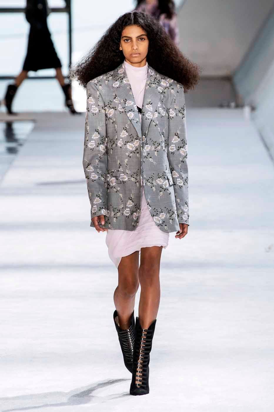 Giambattista Valli F/W 2019
