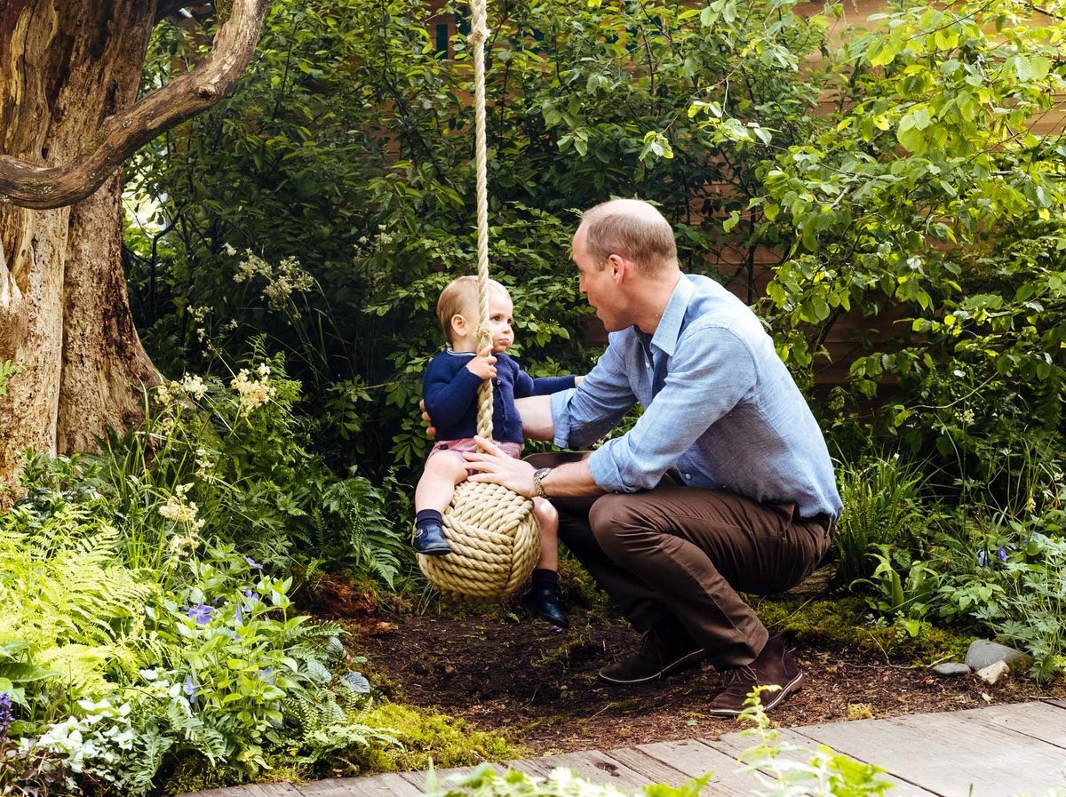 Aw, Look At These New Photos of the Cambridges!