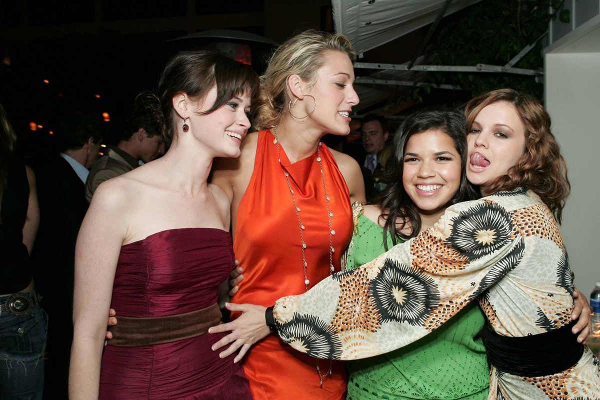 The Pants Movie Premiered 15 Years Ago, and Look At All These Baby Faces We Know and Love
